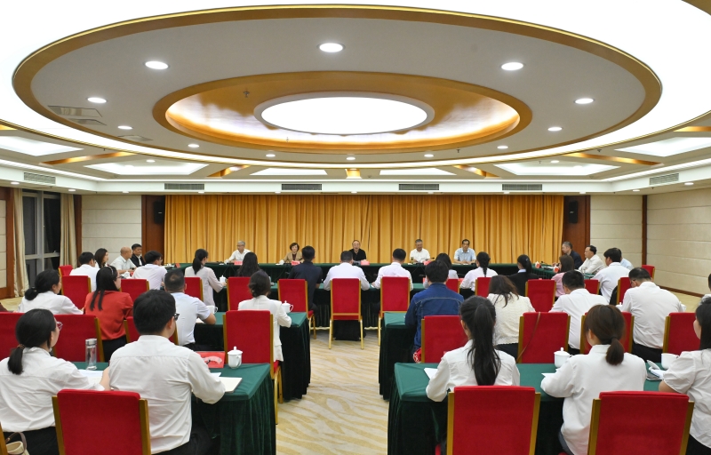 张祥安在全市青年代表座谈会上强调 以青春之我奋斗之我打拼出一个更加美好的安庆 廖强参加
