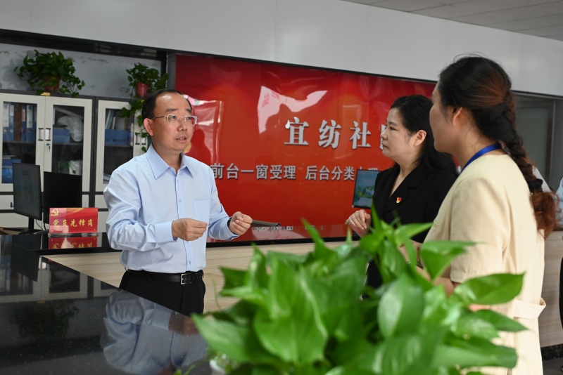 孟景伟在调研基层社会治理工作时强调坚持党建引领 推进“三治融合”构建各负其责协同共治的社会治理共同体