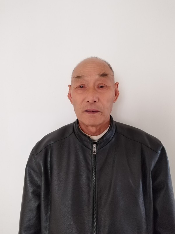 何云读.png