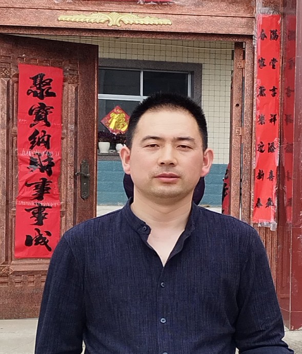 刘圣波.png