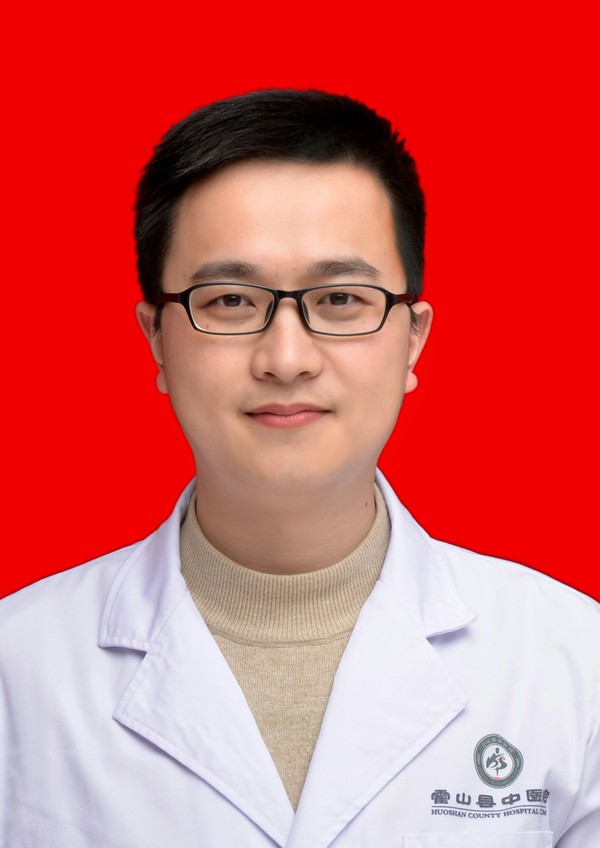黄振华.jpg
