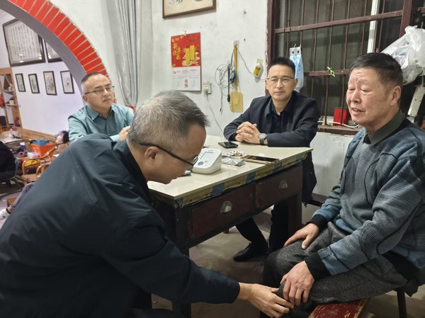 夜访3.jpg